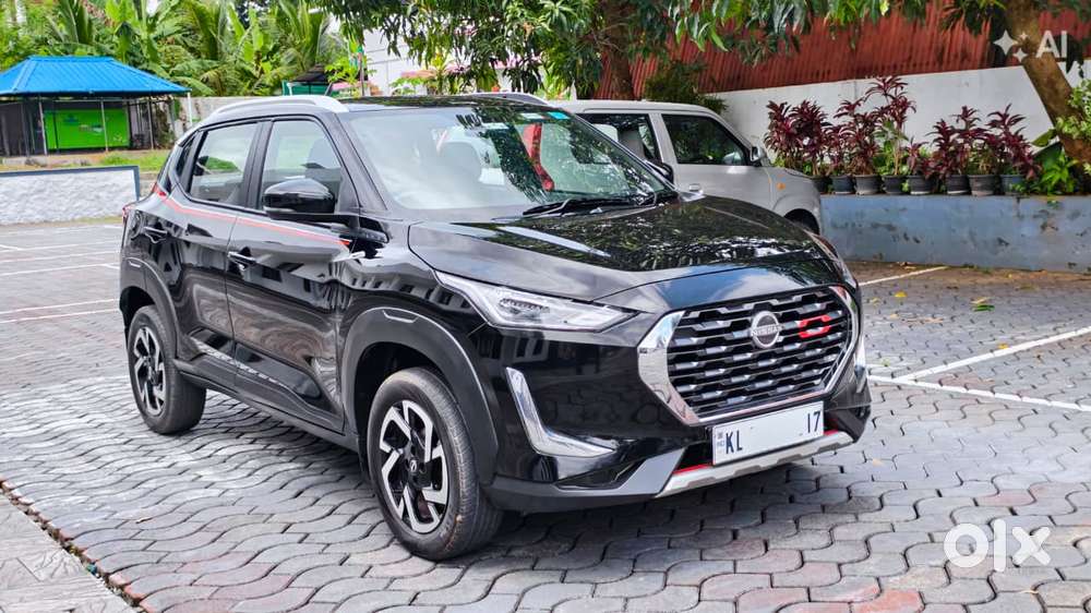Nissan Magnite Kuro Edition Petrol Amt, 2024, Petrol