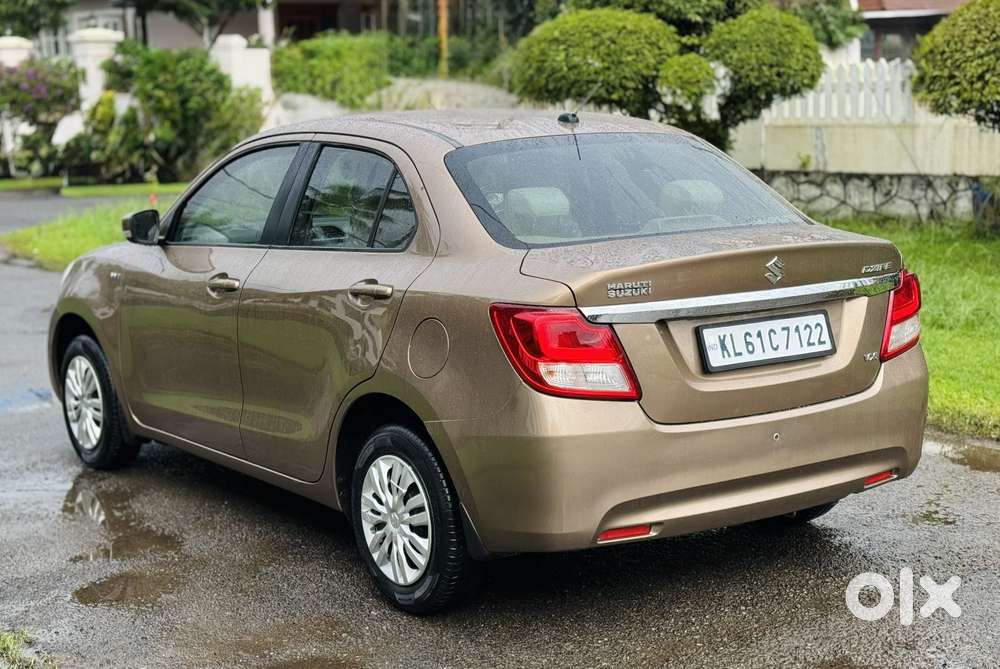 Maruti Suzuki Swift Dzire 1.2 Vxi Bsiv, 2017, Cng & Hybrids