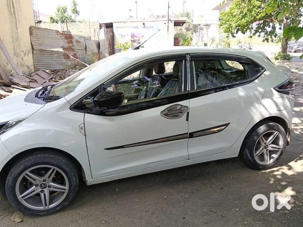 Tata Altroz Ev Xz 2022 Model