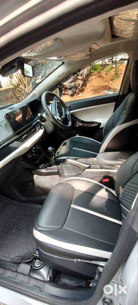 Tata Nexon Pure S 2025