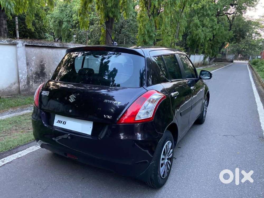 Maruti Suzuki Swift Vxi 1.2 Abs Bs-iv, 2016, Petrol