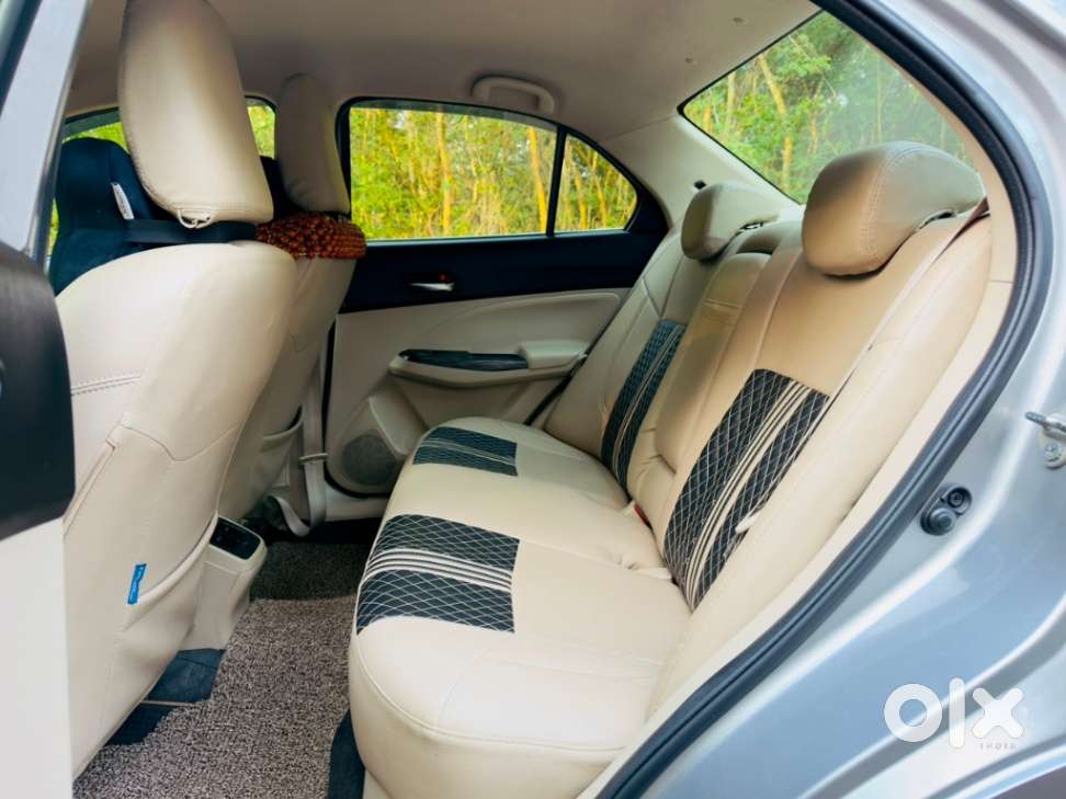 Maruti Suzuki Dzire 1.2 Vxi, 2022, Petrol