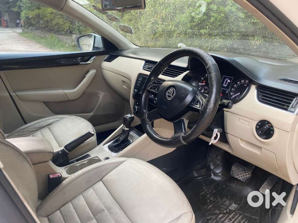 Skoda Octavia 2013-2017 Elegance 1.8 Tsi At, 2015, Petrol