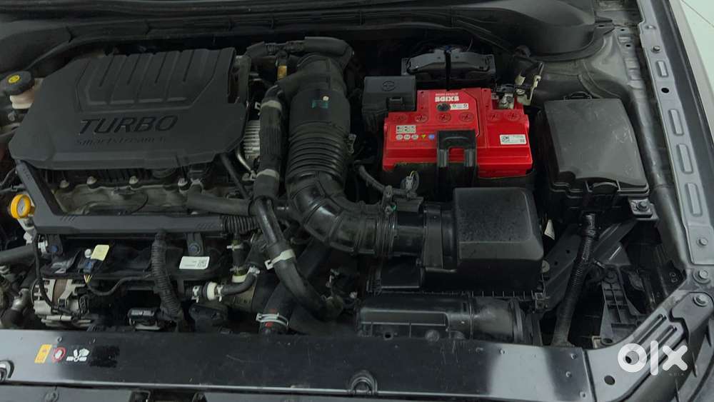 Hyundai Verna 1.5 Sx (o) Turbo Petrol Mt, 2023, Petrol