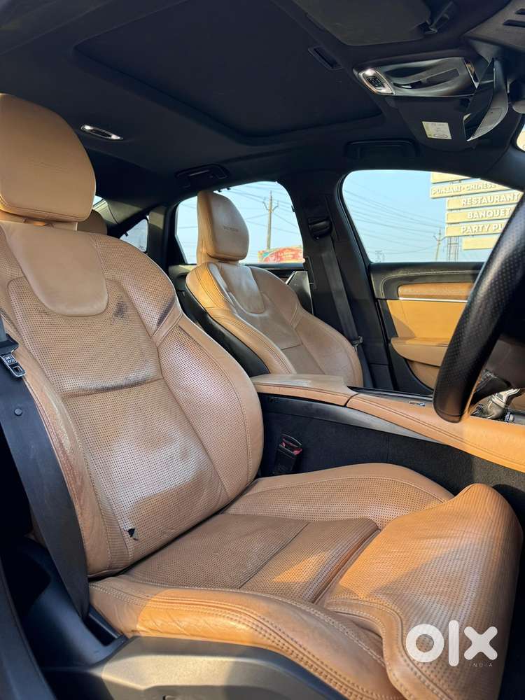 Volvo S90 D4 2019