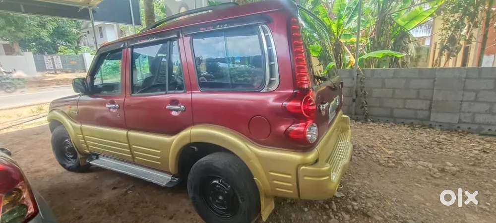Mahindra Scorpio Classic 2004