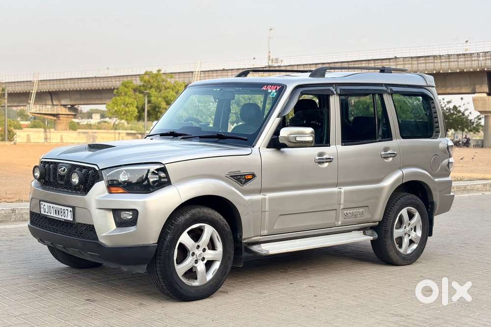 Mahindra Scorpio S6, 2015, Diesel