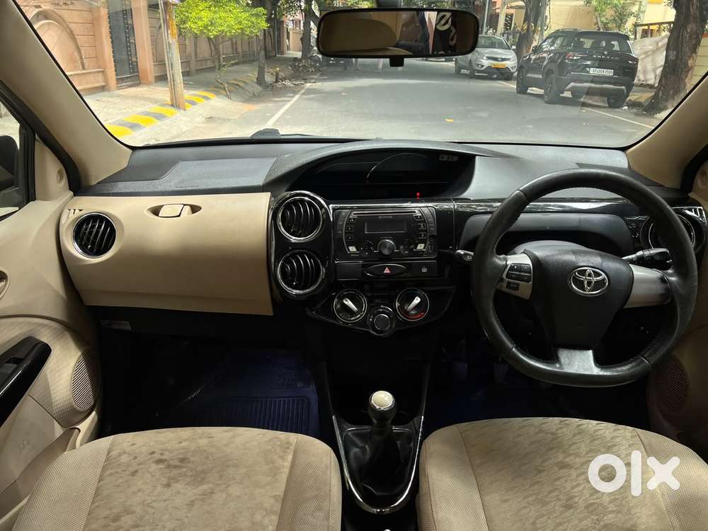 Toyota Etios Liva Vx, 2017, Petrol