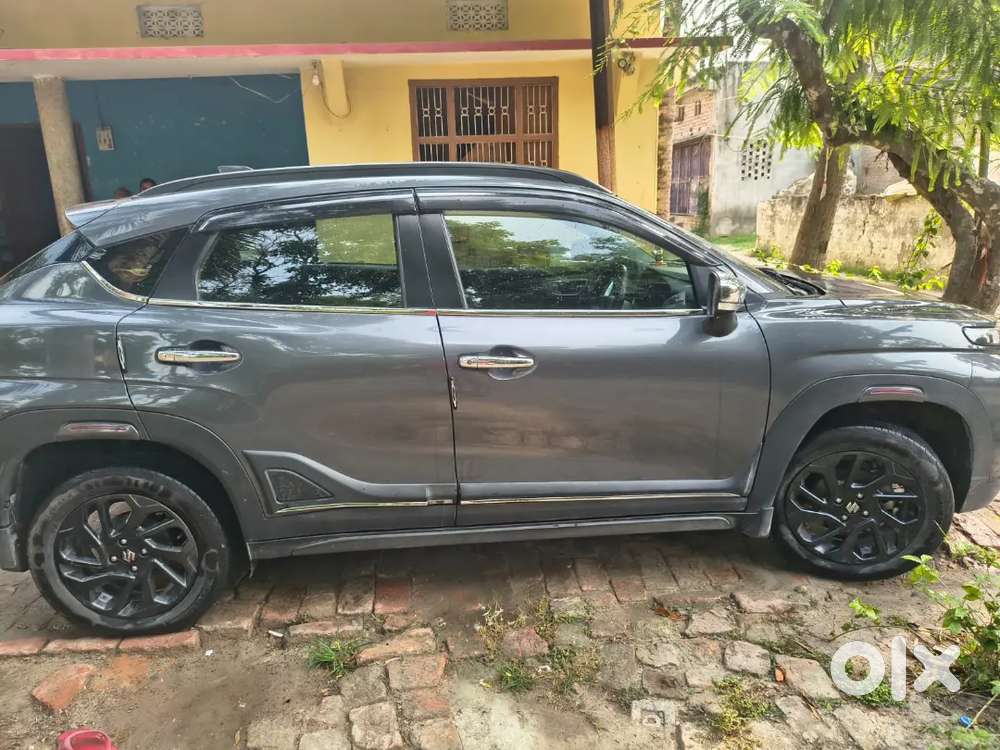 Maruti Suzuki Fronx 2025 Petrol 27500 Km Driven