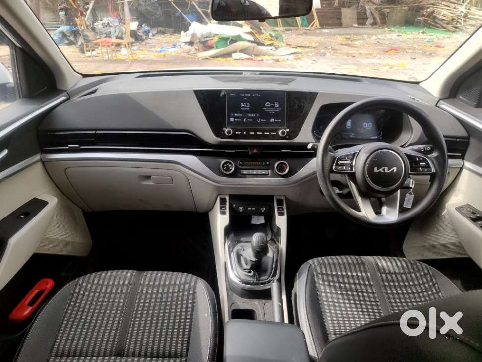 Kia Carens 1.4 Prestige 7 Str, 2022, Petrol