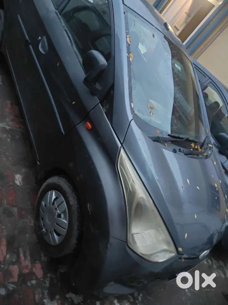 I M Selling My Gd Conditions Huindai Eon With Silled Engine Aur 4 New