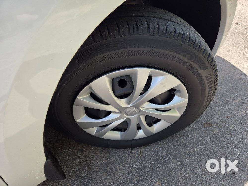 Maruti Suzuki Swift Vxi + Manual, 2021, Petrol