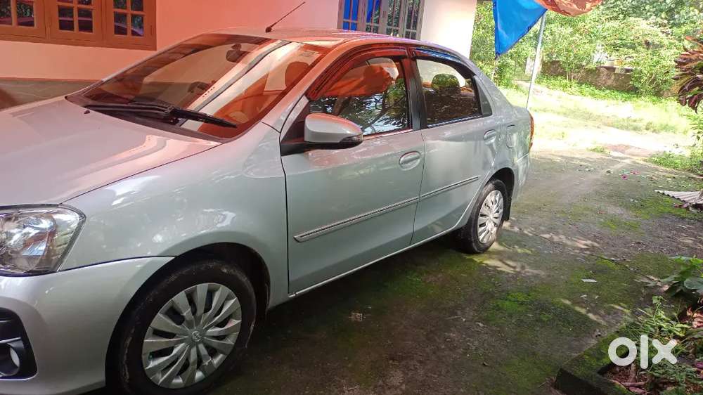 Toyota Etios 1.5 V 2018