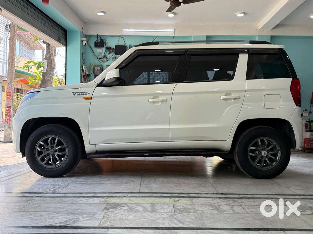 Mahindra Tuv 300 T10, 2018, Diesel