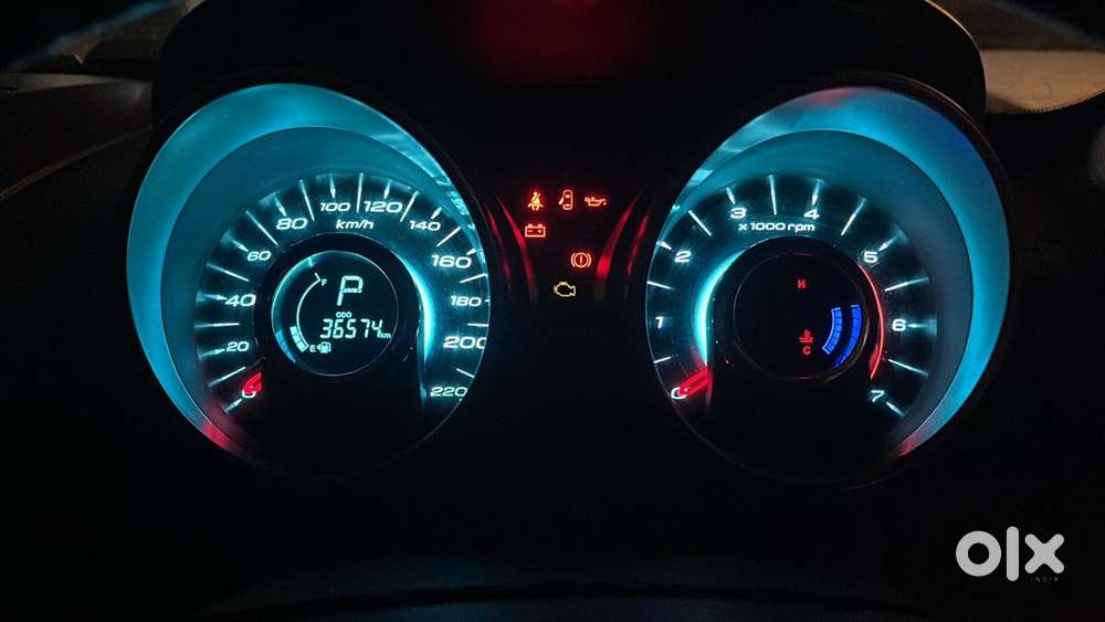 Mahindra XUV500 Diesel 2019