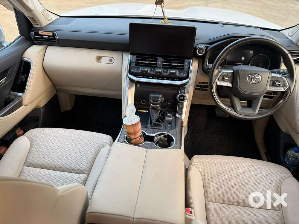 Toyota Land Cruiser 3.3 Zx Diesel, 2023, Diesel