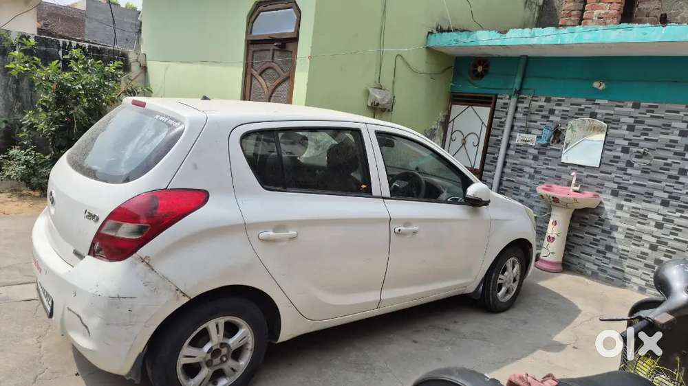 Hyundai I20 2012 Cng & Hybrids 112000 Km Driven