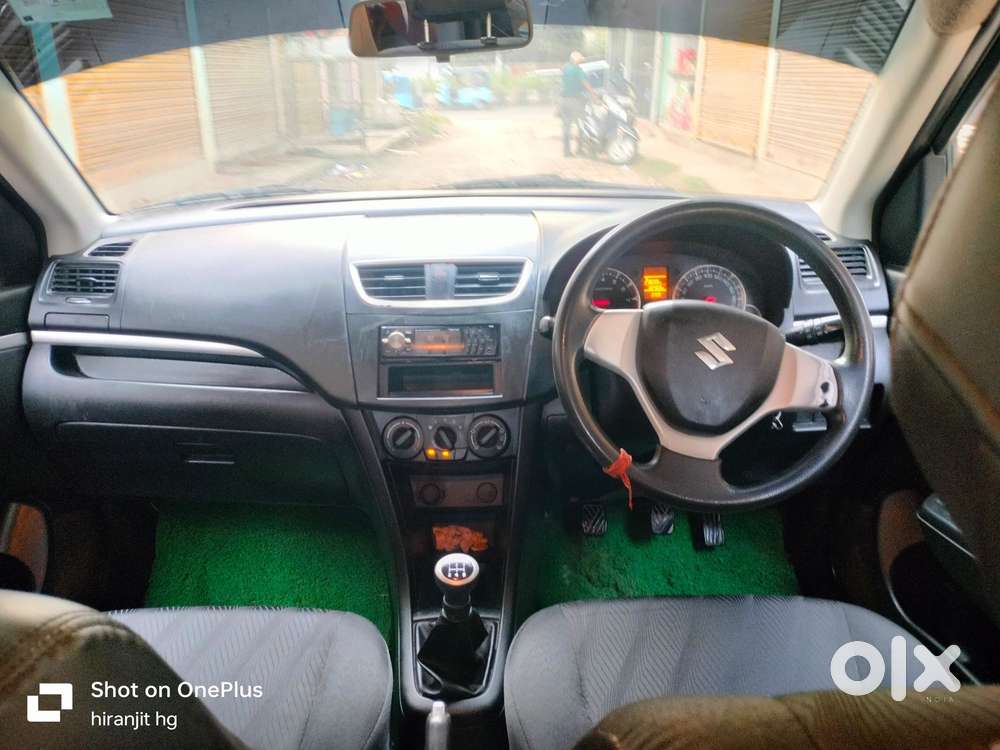 Maruti Suzuki Swift Dzire Vxi Optional, 2014, Petrol