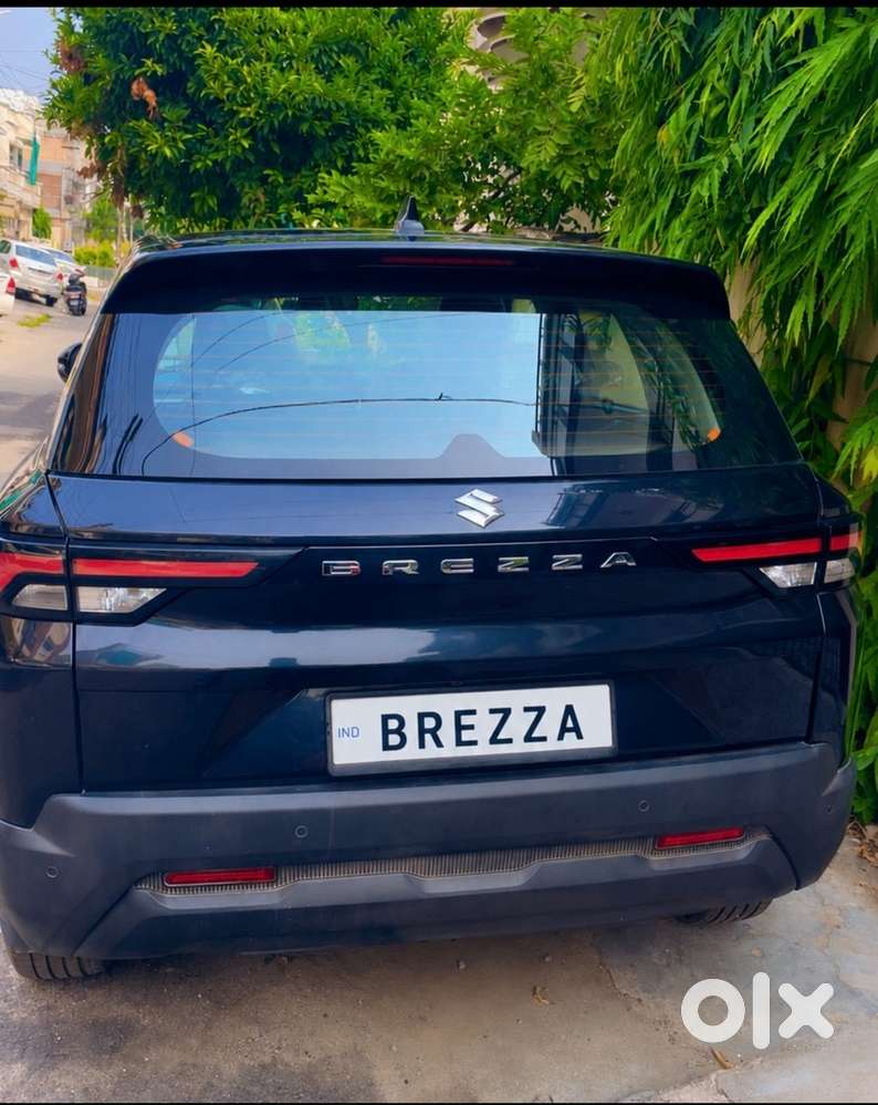 Maruti Suzuki Brezza Petrol Manual 2025