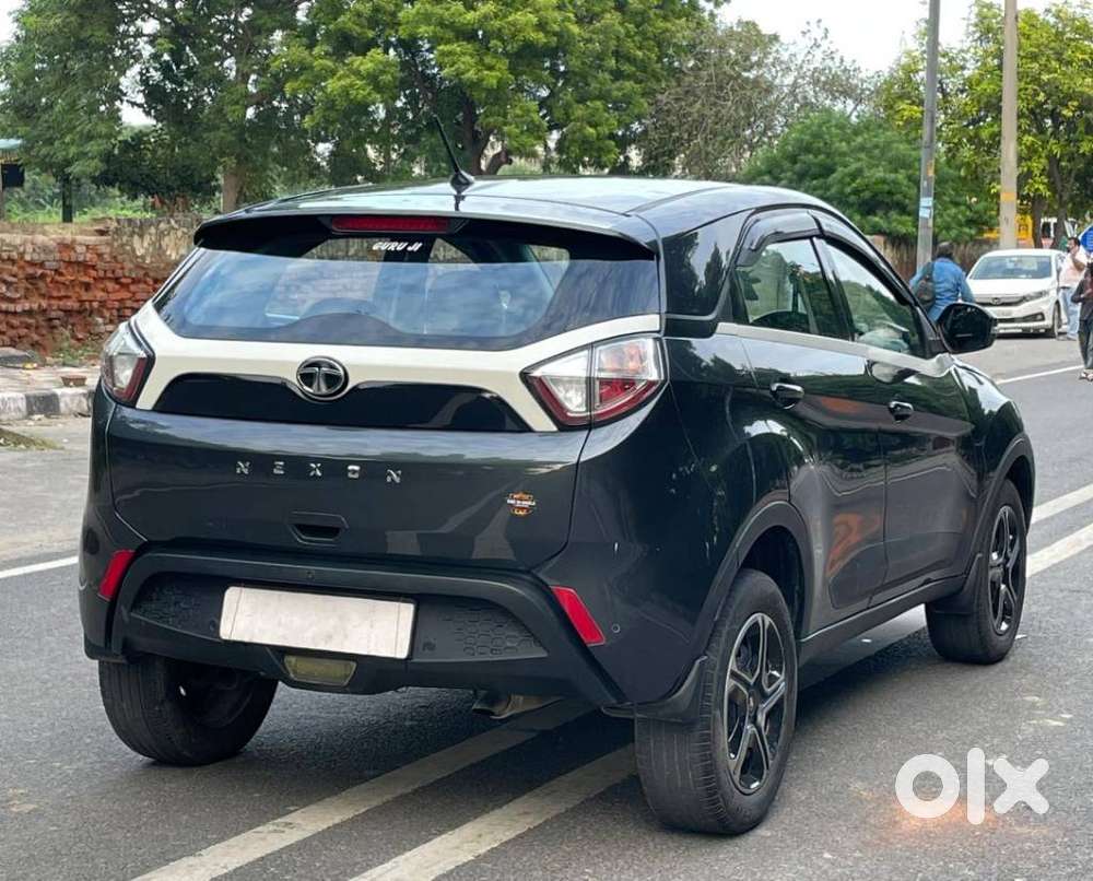 Tata Nexon 1.2 Revotron Xm (s), 2019, Diesel
