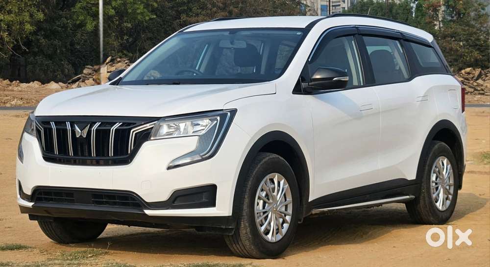 Mahindra Xuv700 Mx Diesel Mt 5 Str (e), 2023, Diesel