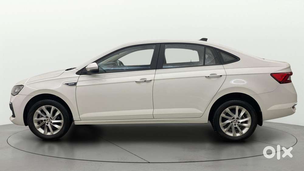 Skoda Slavia 1.0 Ambition Tsi At, 2023, Petrol
