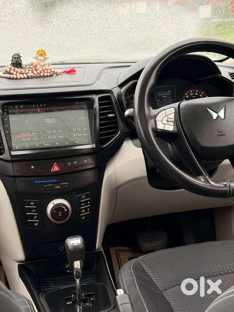 Mahindra Xuv300 W6 Amt Diesel, 2023, Diesel