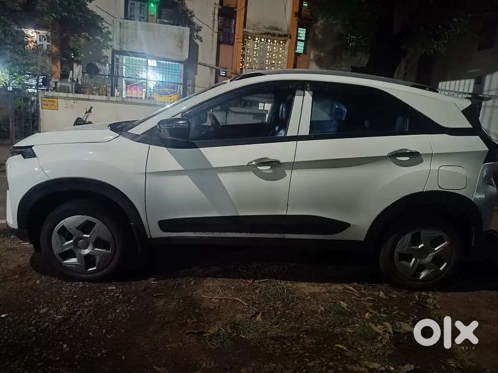 Tata Nexon 2025 Petrol Manual