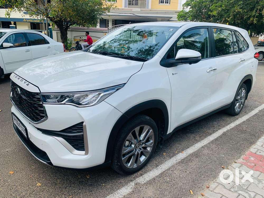 Toyota Innova Hycross 2.0 Zx (o) Hybrid 7 Str, 2025, Electric