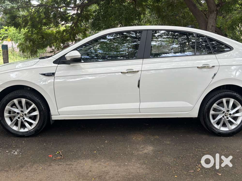 Skoda Slavia 1.0 Ambition Tsi, 2022, Petrol