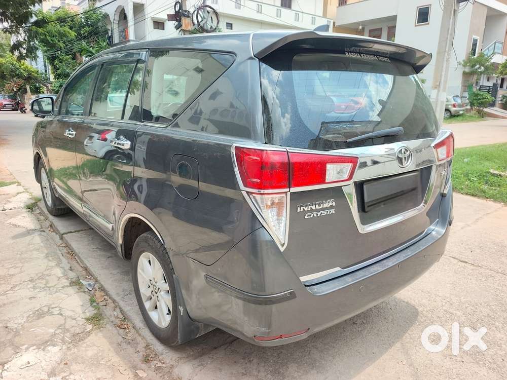 Toyota Innova Crysta 2.4 Gx Mt, 2016, Diesel