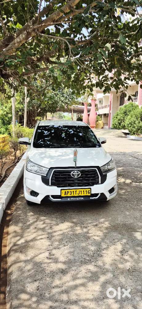 Toyota Innova Crysta 2017 Diesel Mt Second Owner