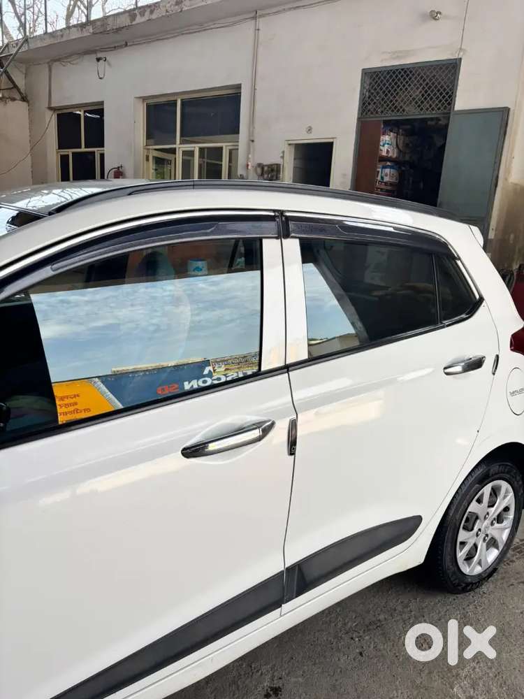 Hyundia Grand I10 Petrol