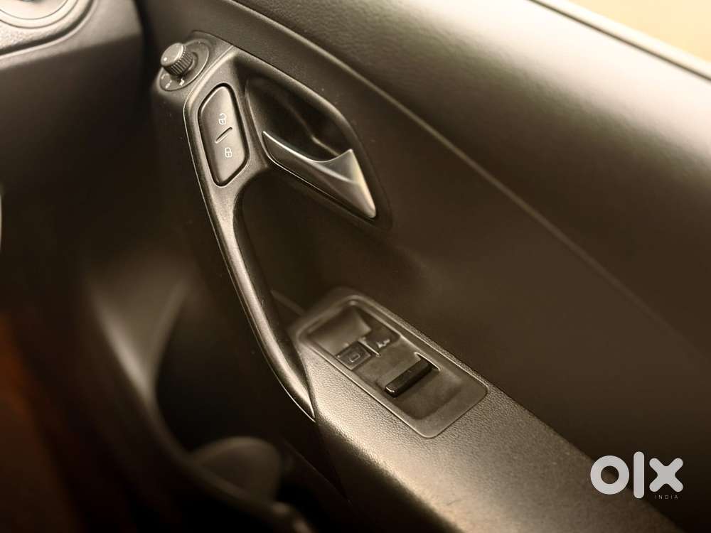 Volkswagen Polo 1.0 Tsi Comfortline At, 2021, Petrol
