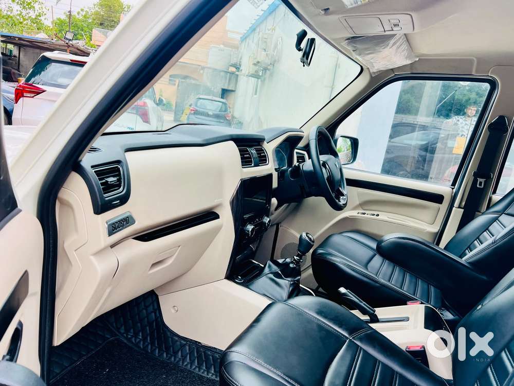 Mahindra Scorpio Classic 2.2 S 11 Mt 7 Str, 2023, Diesel