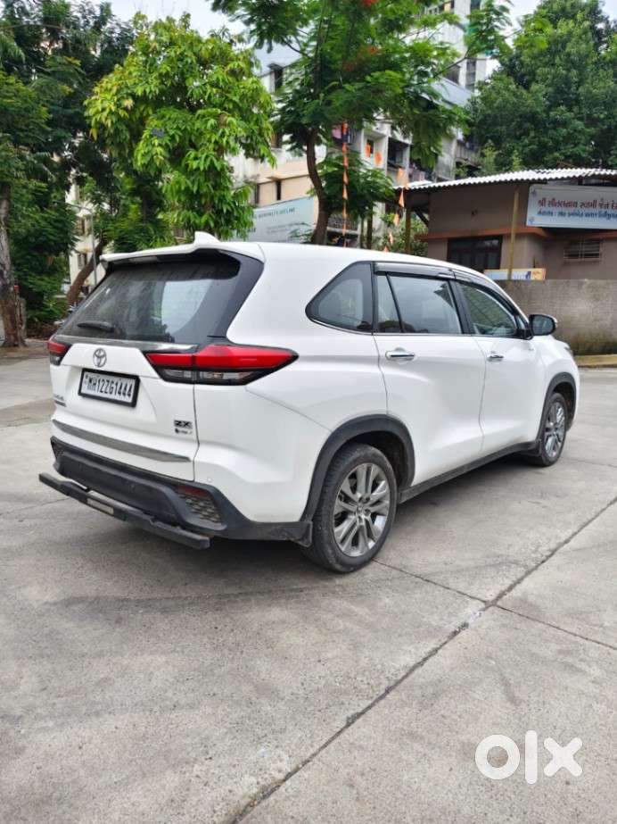 Toyota Innova Hycross 2.0 Zx Hybrid 7 Str, 2026, Petrol