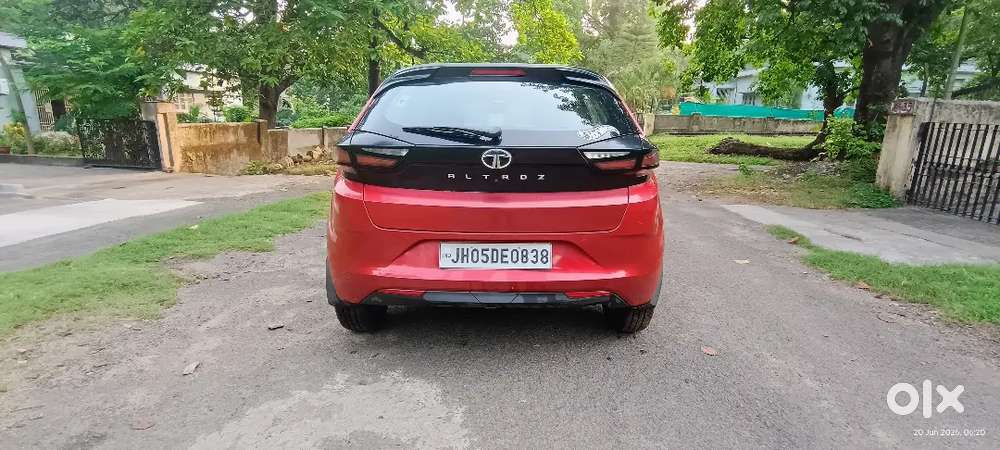 Tata Altroz 1.5 Diesel  Red Color 72000kms Driven