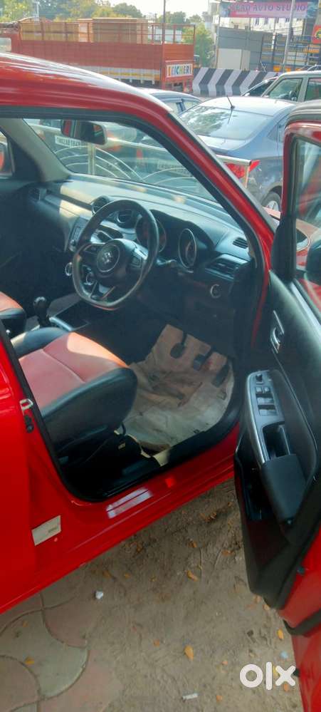 Maruti Suzuki Swift 2018 Zxi, 2019, Petrol