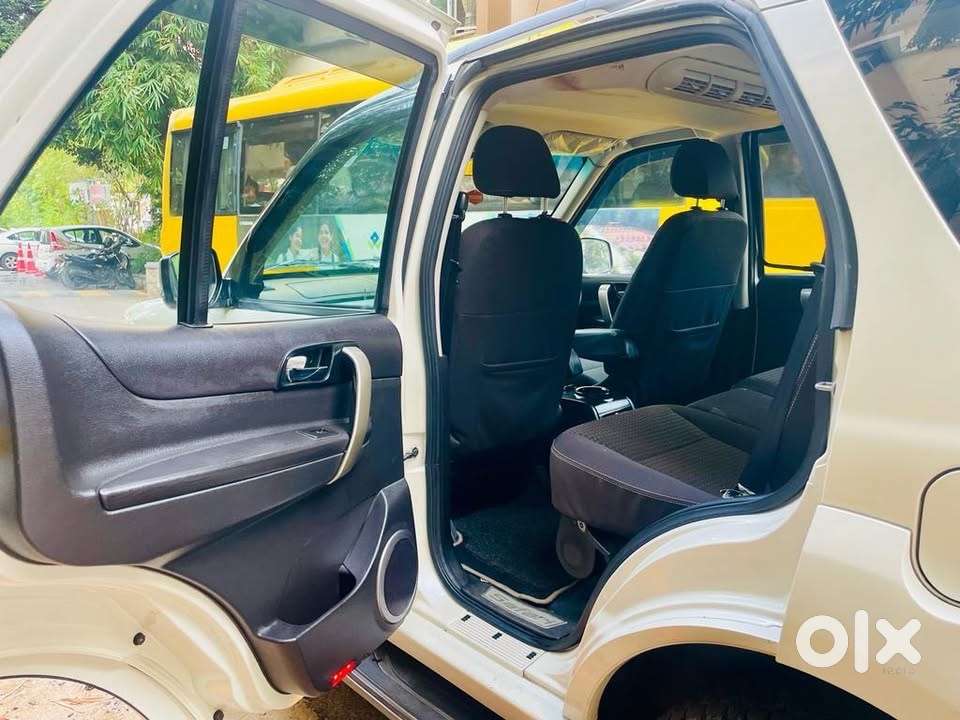 Executive-driven Well Maintained Tata Safari Storme For Sale