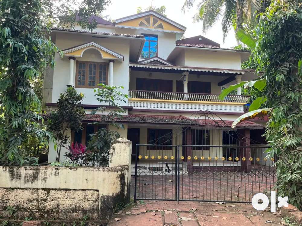 price-reduced-urgent-house-for-sale-at-prime-location-sreekandapuram