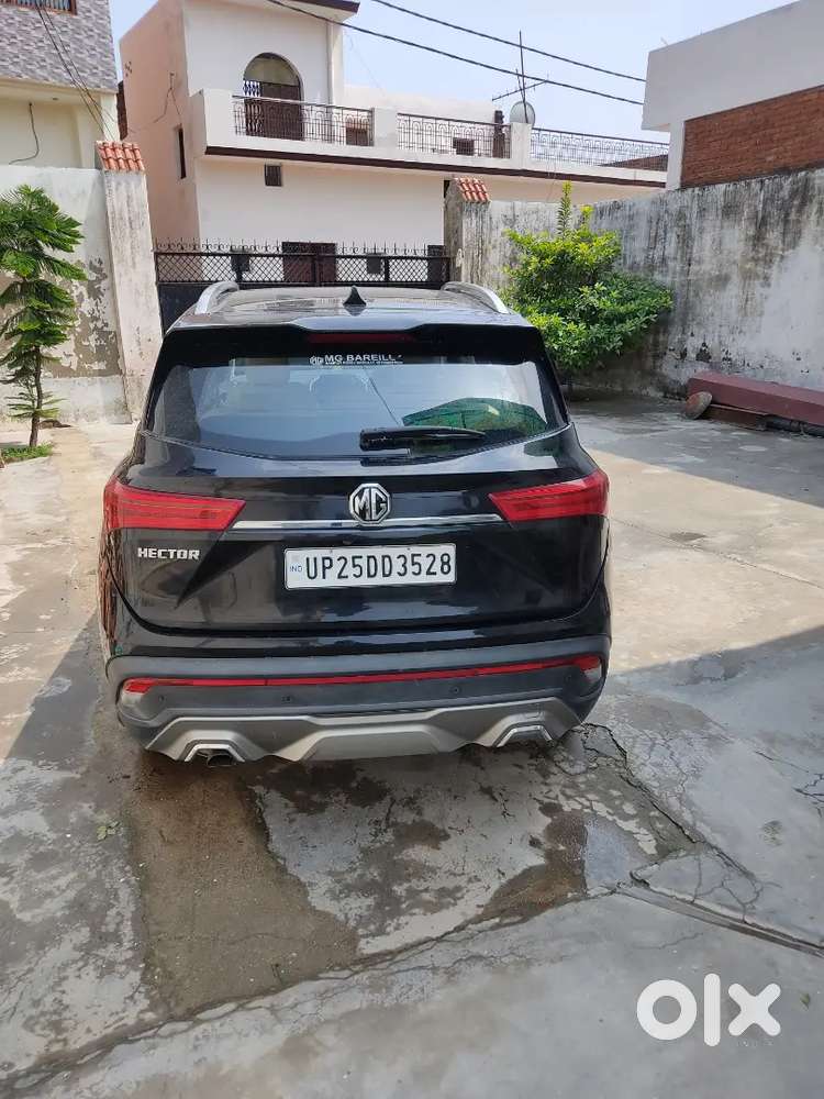 Mg Hector 2021 Petrol 18900 Km Driven