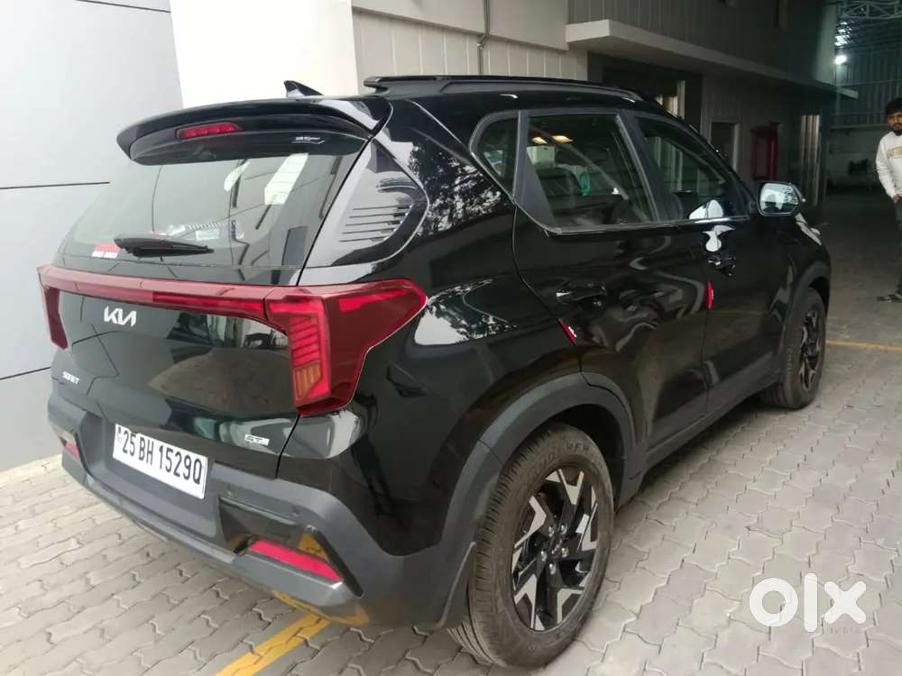 Kia Sonet 2025 Petrol 3853 Km Driven