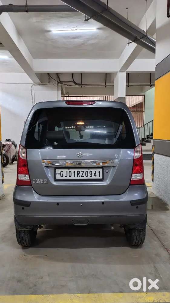 Well Maintained Wagon R Lxi 2017