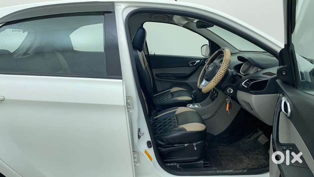 Tata Tiago Xza, 2017, Petrol