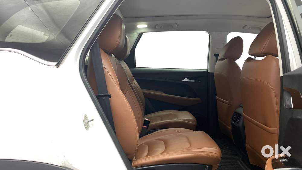 Mg Hector Plus 1.5 Hybrid Sharp Turbo 6 Str, 2022, Petrol