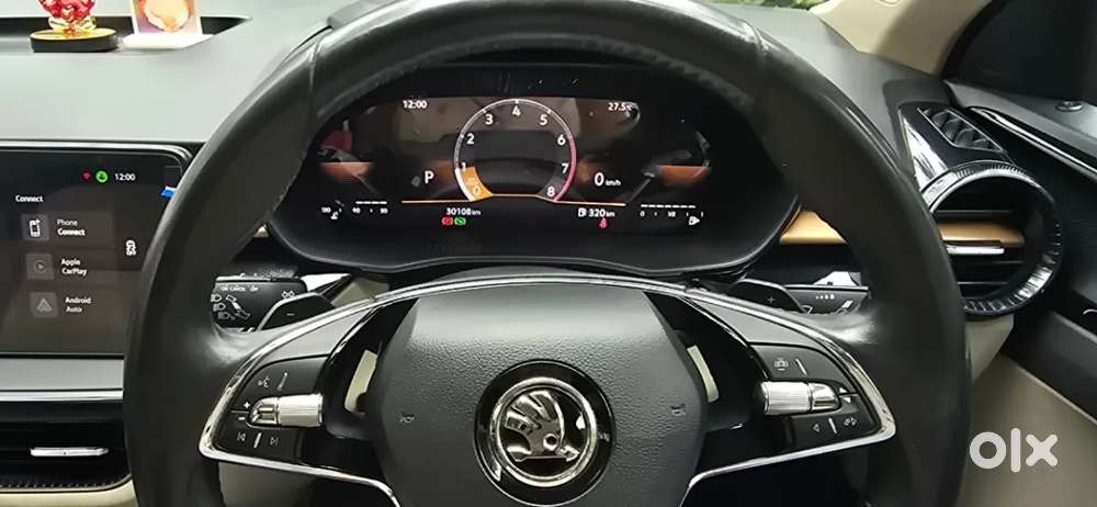 Skoda Slavia Style 1.0l Tsi At, 2022, Petrol