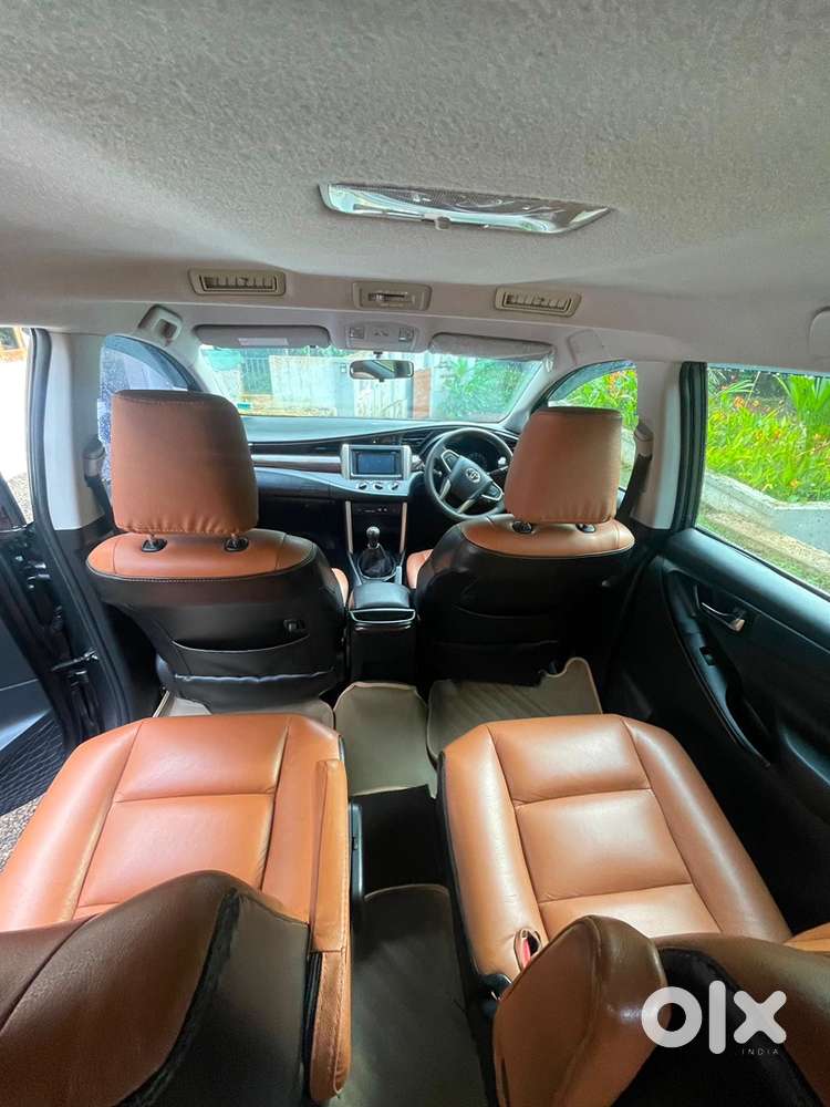 2017 Innova Crysta Orginal Kerla Neat And Clean