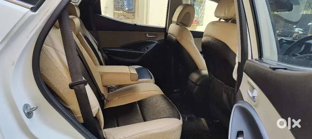 2015 Hyundai Santa Fe 4x2 Automatic Diesel – Single Owner