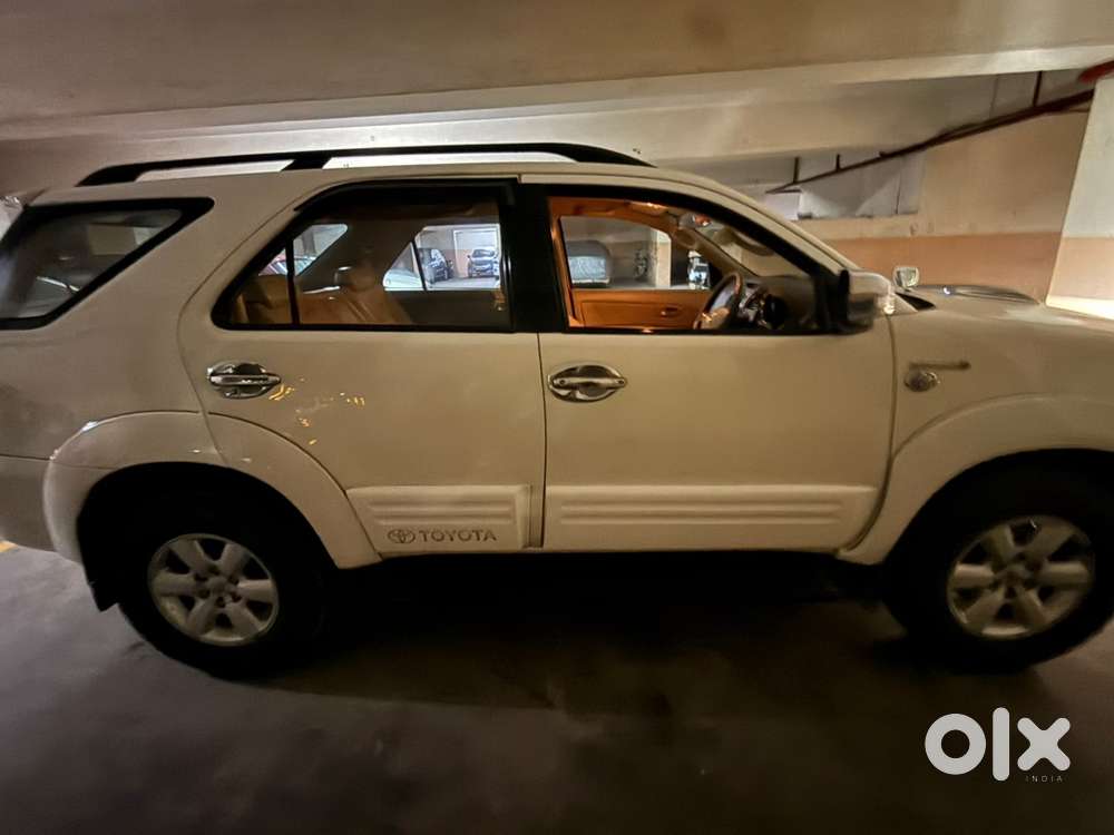 Toyota Fortuner Diesel 2011