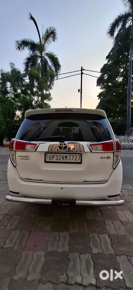 Toyota Innova Crysta 2.4 G Mt, 2016, Diesel